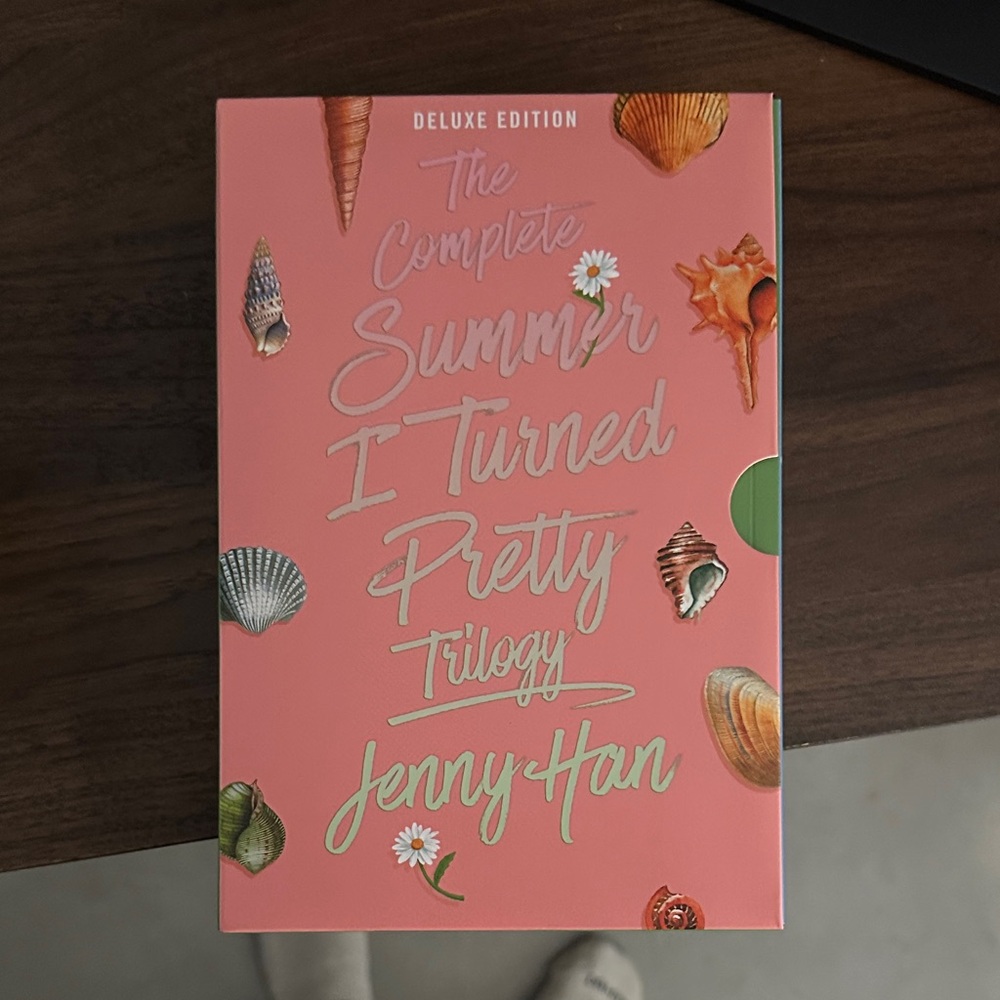 The Complete Summer I Turned Pretty Trilogy Deluxe Edition